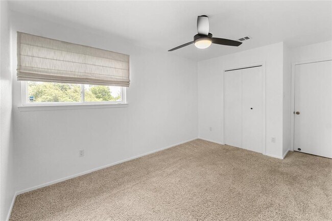 Building Photo - 7602 Banpass Ln