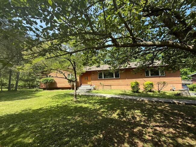 Primary Photo - 15 Hillside Terrace