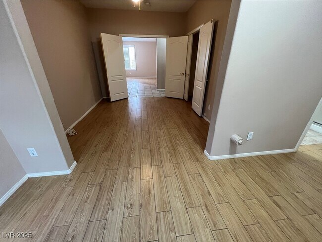 Building Photo - 197 Oella Ridge Ct