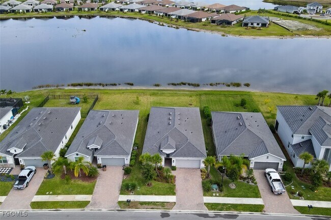 Building Photo - 3983 E Hampton Cir