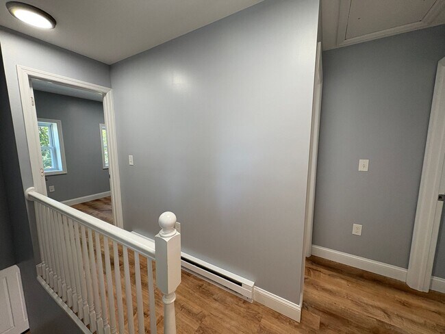 Building Photo - 213 Dewitt Ave