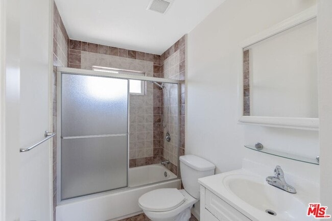 Building Photo - 4821 Topanga Canyon Blvd