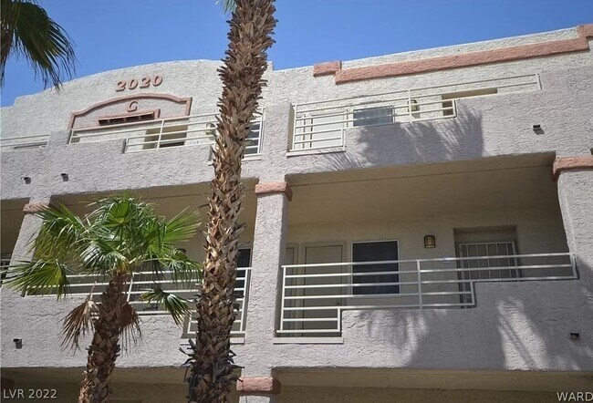 Building Photo - 2020 Mesquite Ln