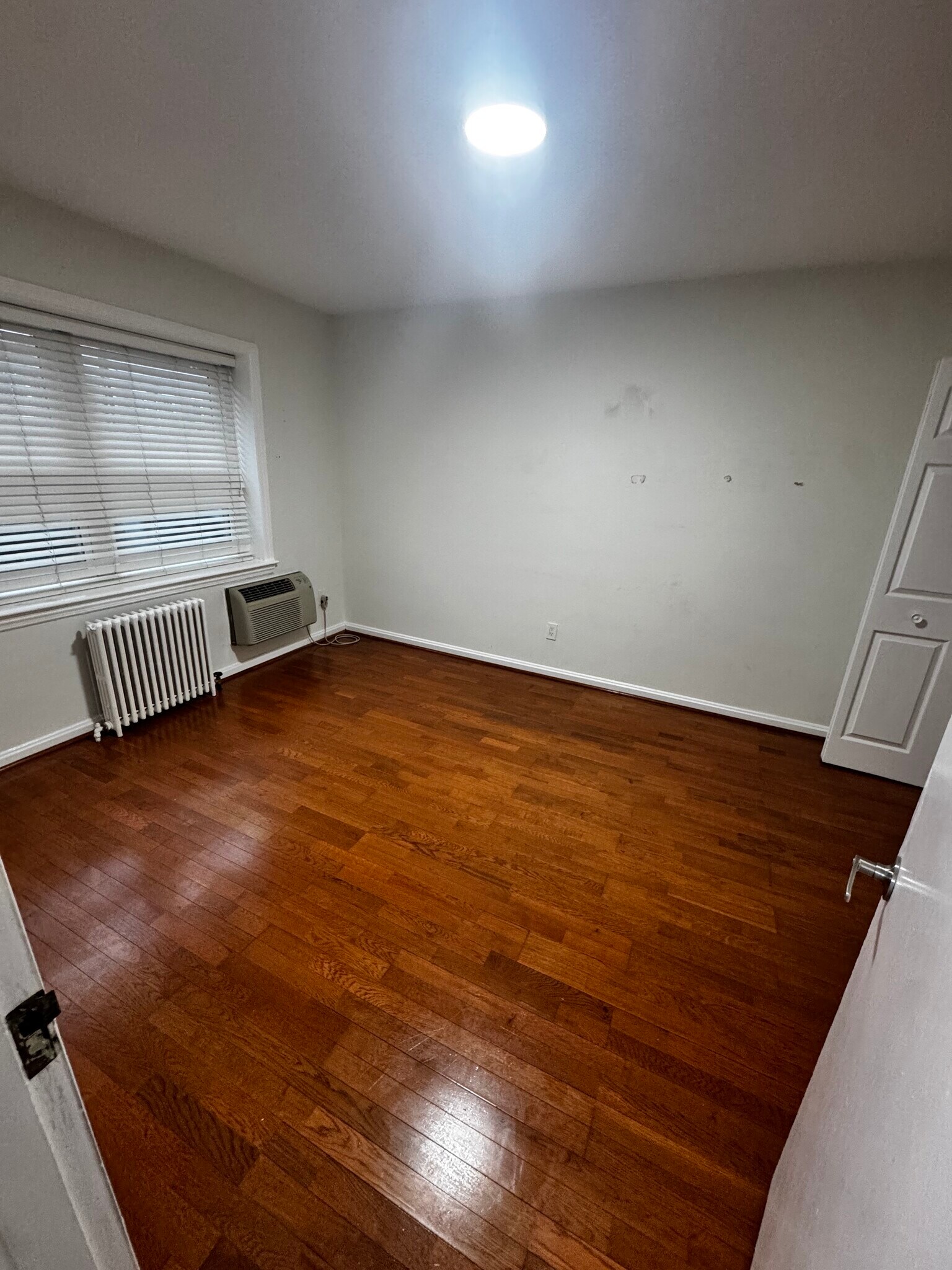 Building Photo - 7036 Strathmore St