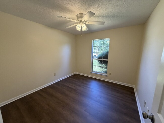 Building Photo - Home for Rent