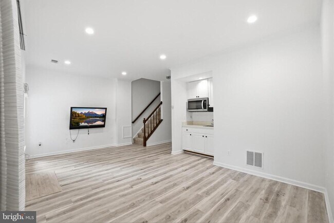 Building Photo - 12327 Sour Cherry Way