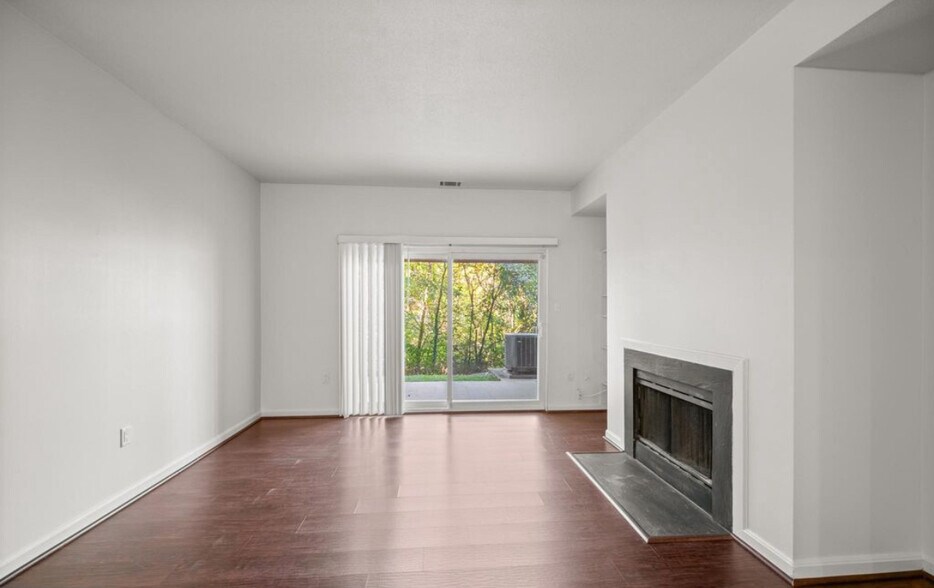 Building Photo - 18120 Windsor Hill Dr