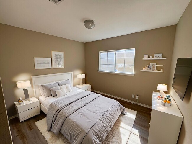 Building Photo - NEW PAINT, FLOORING, APPLIANCES & ROOF  | ...