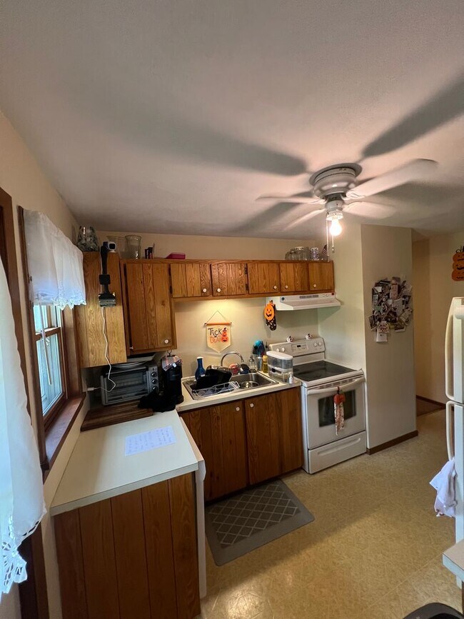 Building Photo - 38 Woodhill Ct