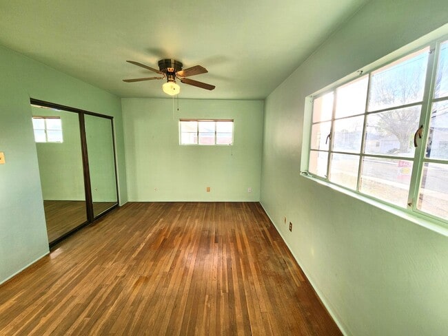 Building Photo - 414 Phillips Dr
