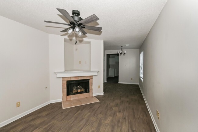 Building Photo - 1212 Calebs Ridge Dr