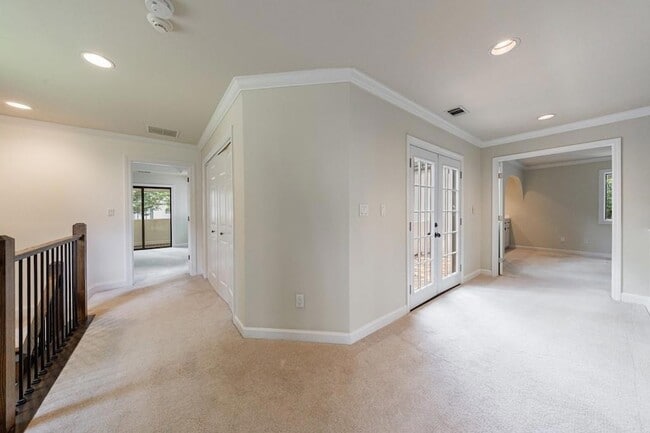 Building Photo - 3491 Roswell Rd NE