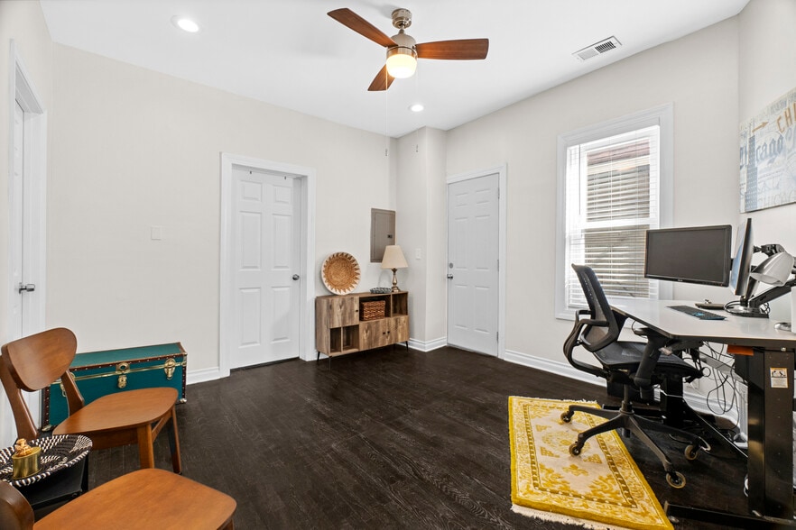Ample open area for an office or dining space. - 2338 W 18th Pl