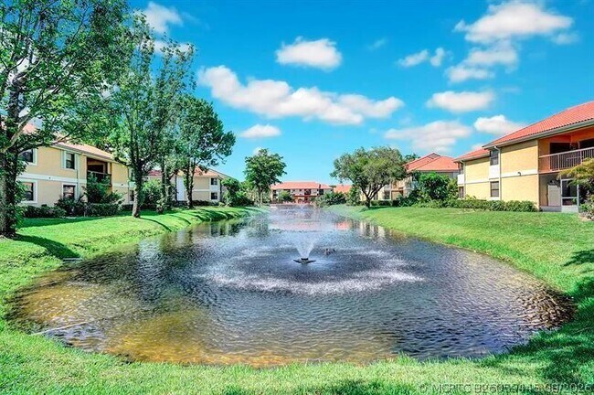Building Photo - 5641 Riverside Dr