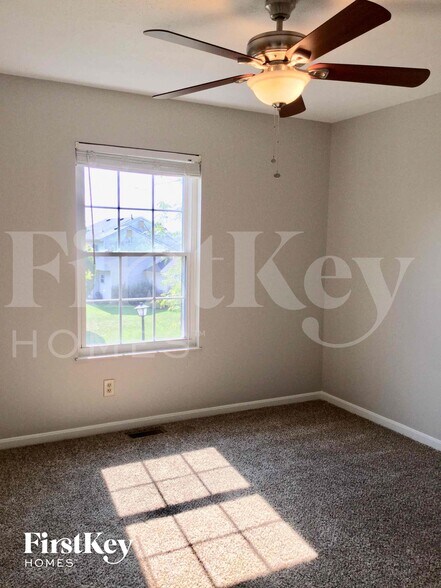 Building Photo - 254 Truro Ct