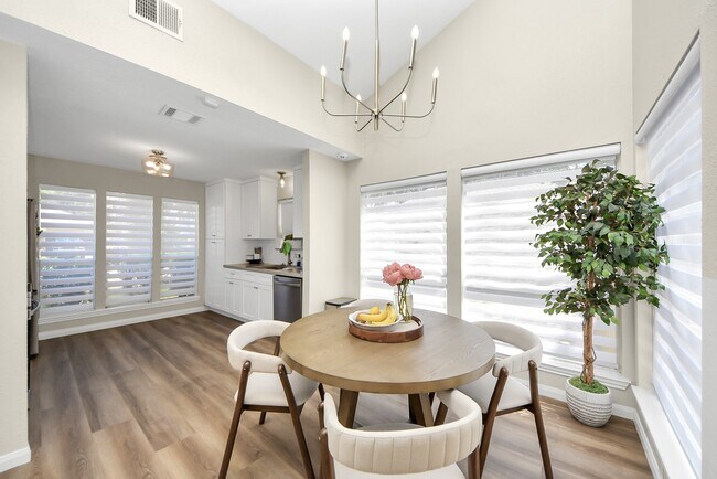 Building Photo - 18019 Autumn Hills Dr