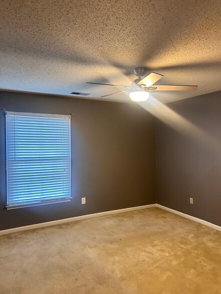 Building Photo - 6842 Fox Gap Cv