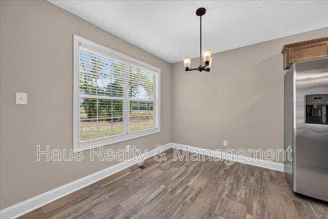 Building Photo - 1280 Cardinal Creek Dr