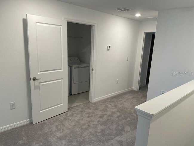 Building Photo - 8245 Crescent Oaks Dr