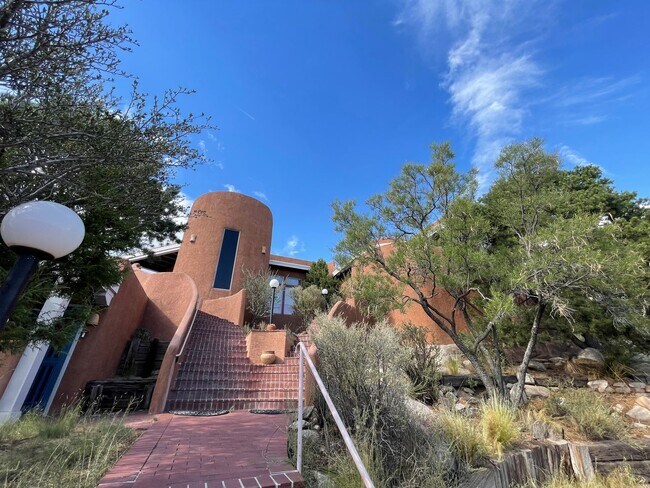 Primary Photo - Sandia Heights Gem