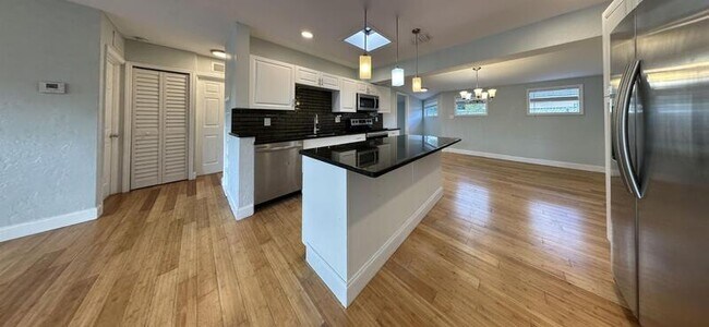 Building Photo - 9401 88th Way N