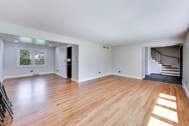 Building Photo - 1526 Carrol Ct