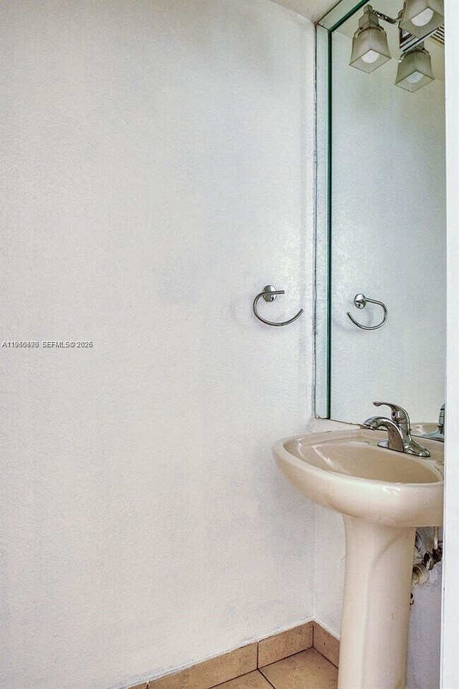 Building Photo - 12193 SW 124th Ct