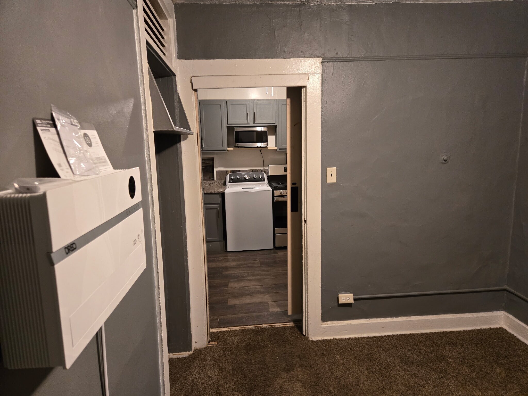 Building Photo - 10508 S Maryland Ave