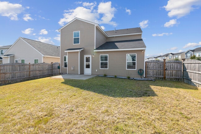 Building Photo - 672 Penfolds Wy