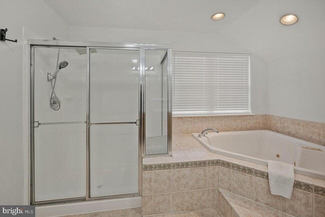 Building Photo - 13804 Chestnut Oak Ln