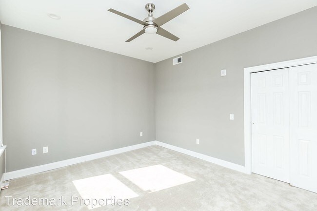 Building Photo - 411 N Charles St