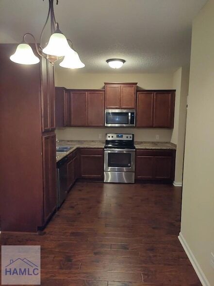 Building Photo - 1598 Longleaf Ct