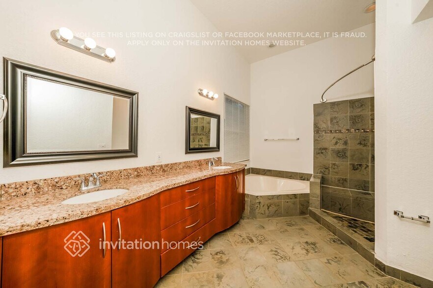 Building Photo - 18696 Ocean Mist Dr