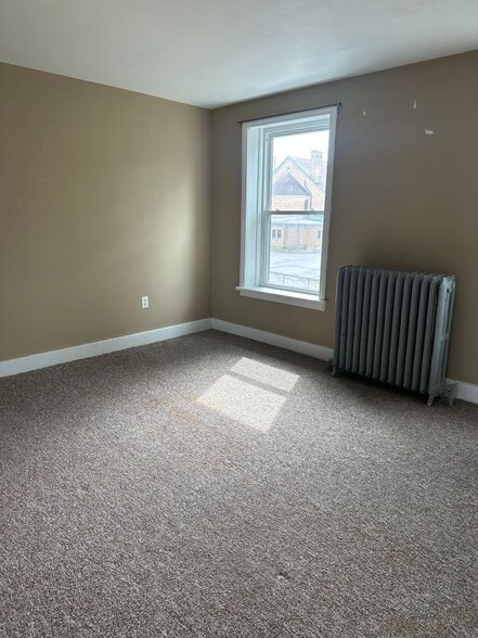 Building Photo - 14 S Lewis St