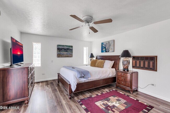 Building Photo - 1401 W Ocotillo Rd