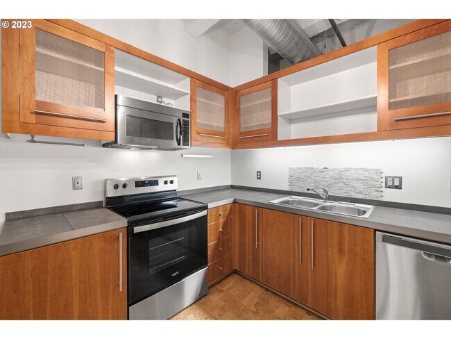 Building Photo - PEARL DISTRICT INDUSTRIAL LOFT