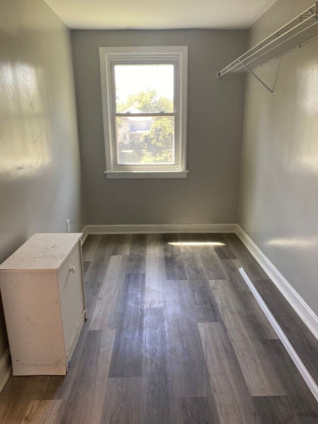 Building Photo - 2419 Terrell Pl