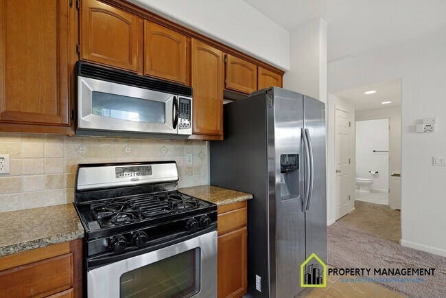 Building Photo - Charming 3-4 Bedroom Home with Top-Rated S...