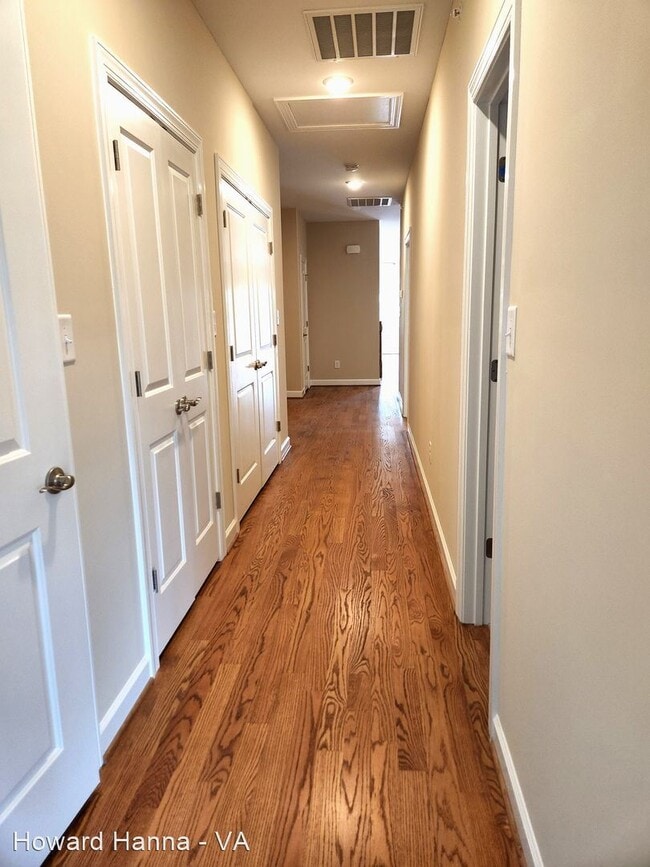 Building Photo - 2 br, 2 bath House - 605 Commonwealth Driv...