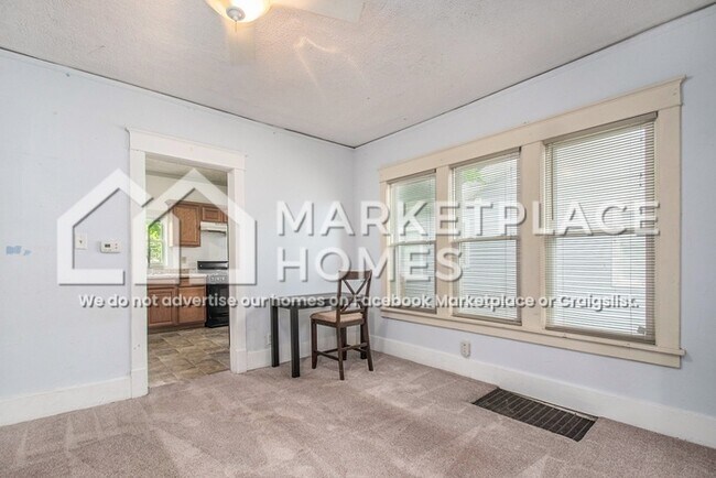 Building Photo - 822 N St Louis Blvd