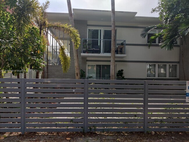 Building Photo - 740 Meridian Ave