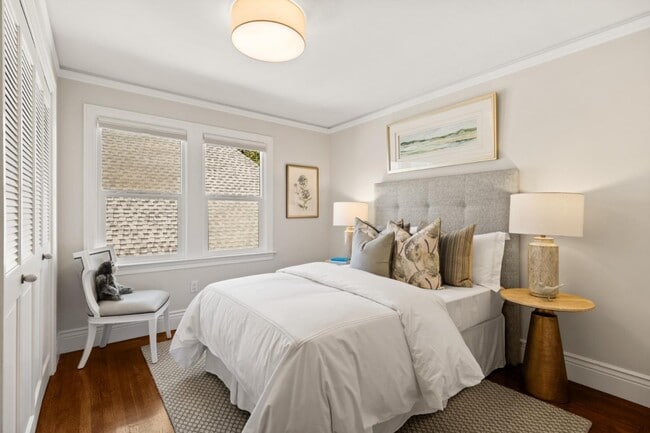 Building Photo - 105 Pepper Ave