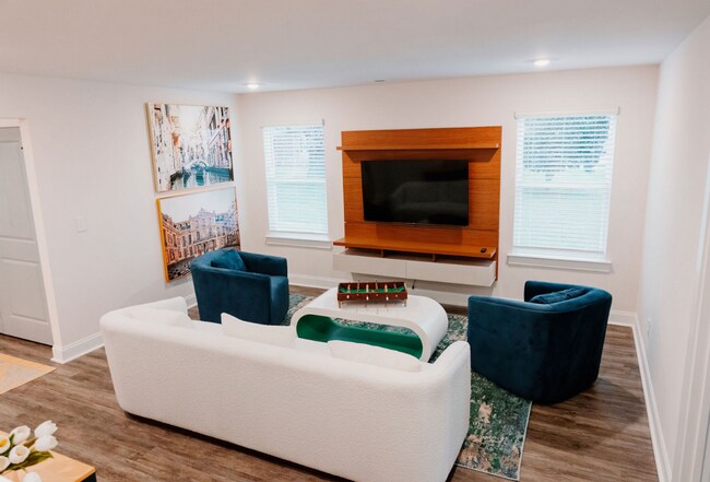 Building Photo - FURNISHED SKYE SINGLE FAMILY HOME
