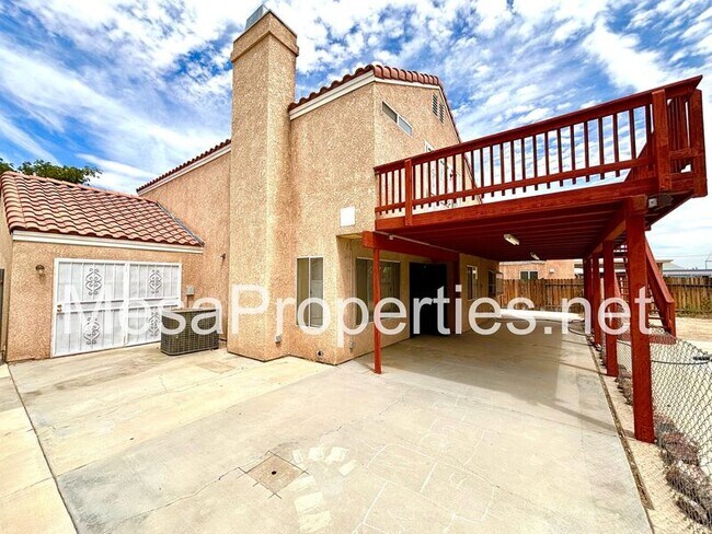 Building Photo - 15261 San Jose Dr