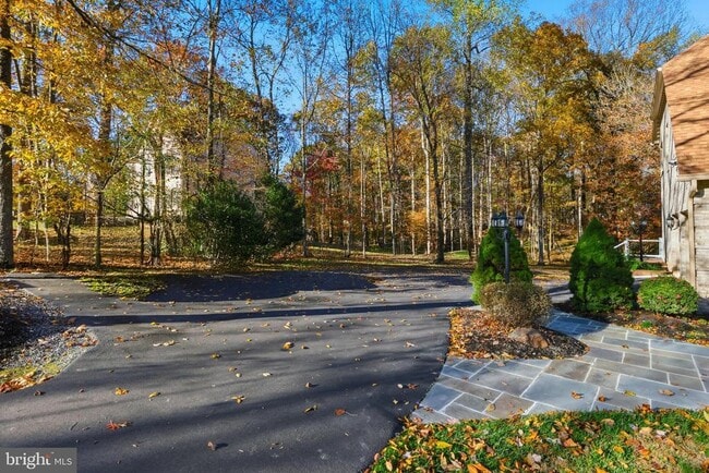 Building Photo - 18136 Hayloft Dr