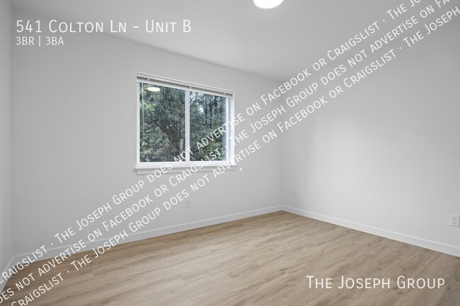 Building Photo - 541 Colton Ln