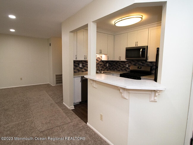 Building Photo - 459 Magnolia Ct