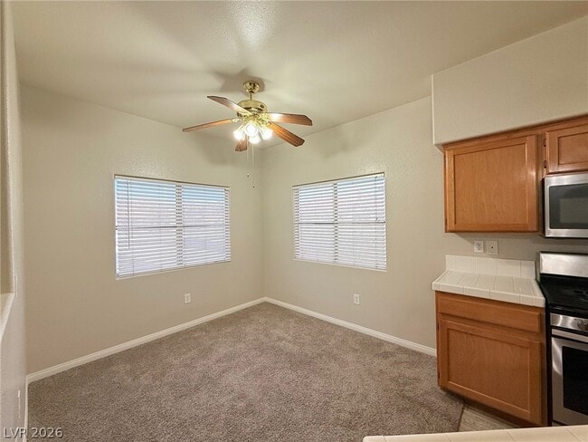 Building Photo - 2113 Echo Bay St