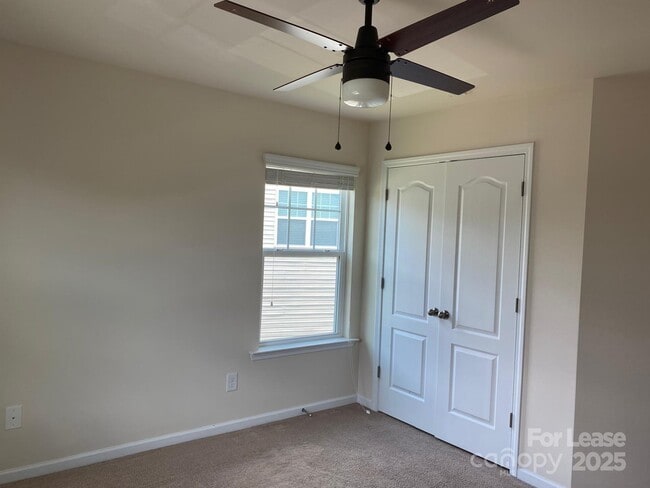Building Photo - 14425 Green Birch Dr