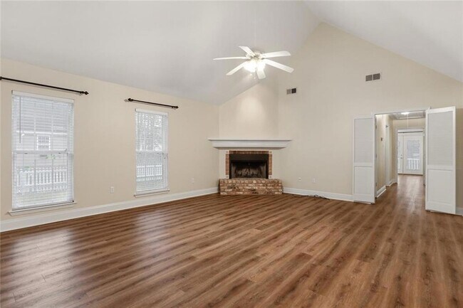 Building Photo - 71130 Sanders St